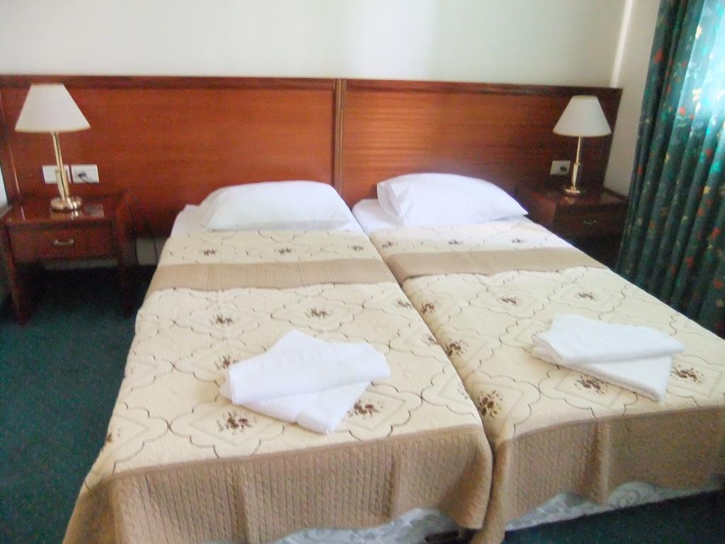 Rosary Sister Guest House Ein Karem Иерусалим Экстерьер фото